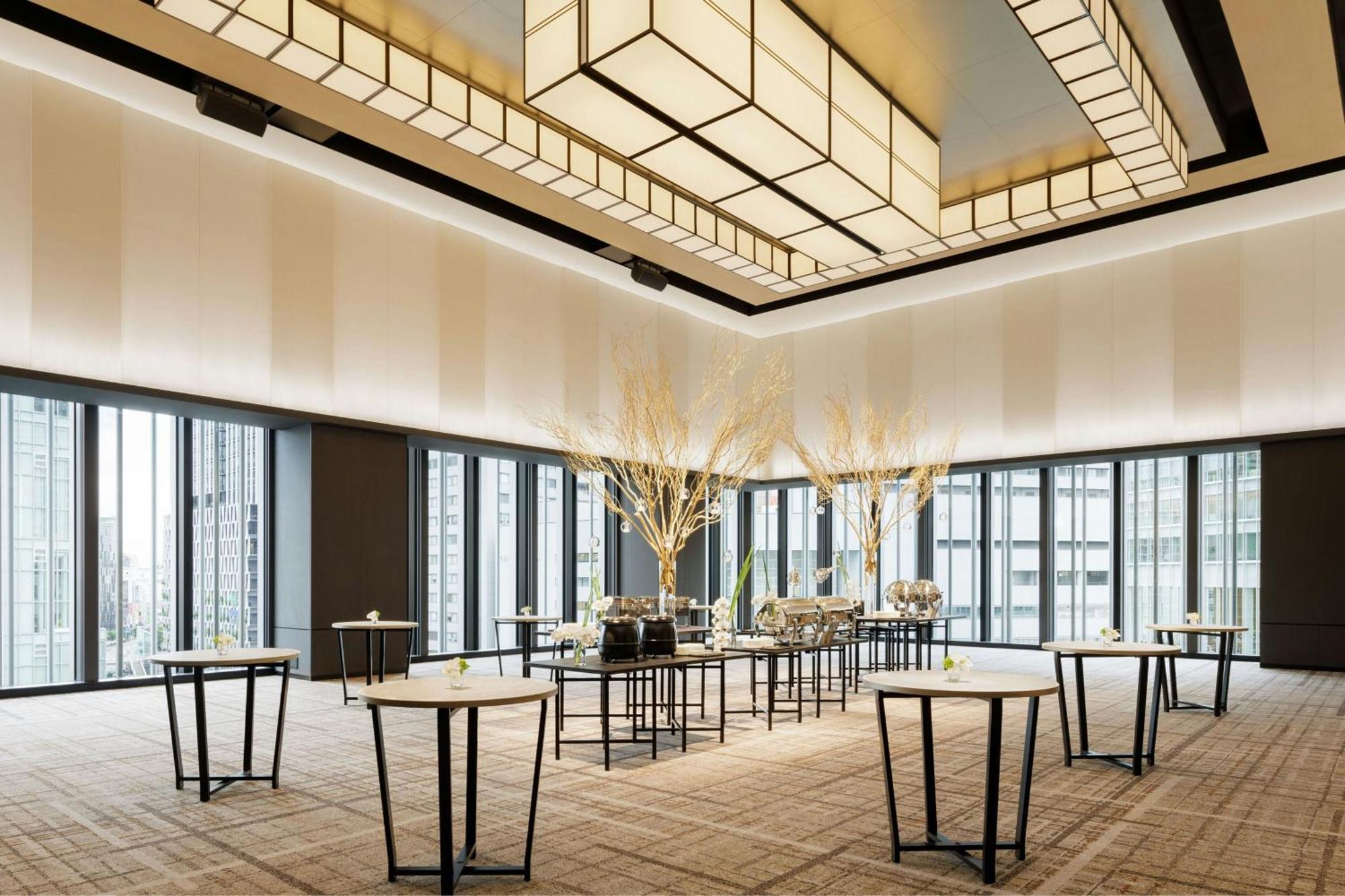 The Osaka Station Hotel, Autograph Collection Esterno foto